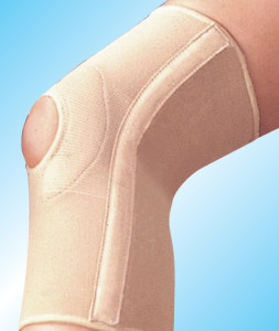 Ortoza elastična za koleno sa otvorom za patelu